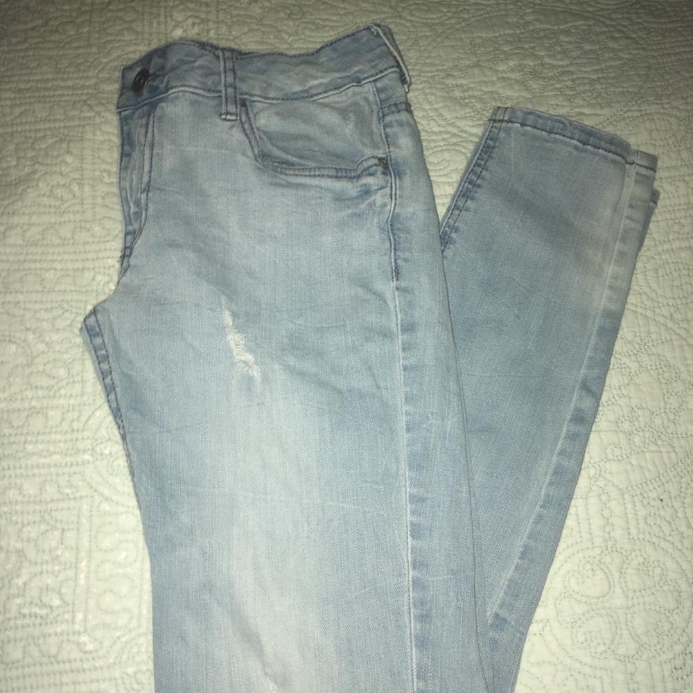 Light blue Forever21 denim semi-ripped jeans
